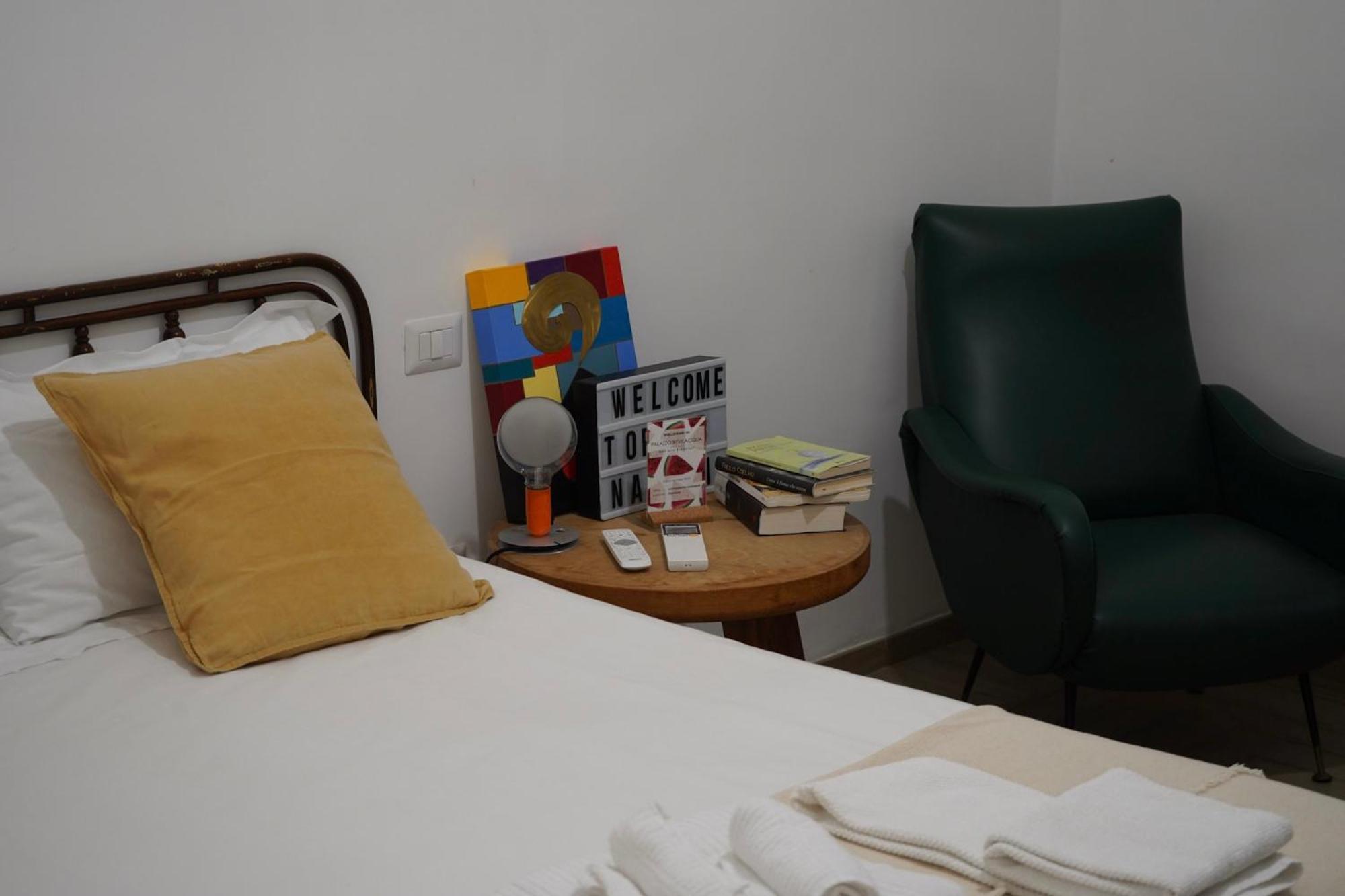 Palazzo Bevilacqua Rooms Napoli Eksteriør bilde